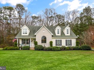 11530 Country Club Dr, Berlin, MD 21811