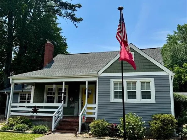 530 Burcher Rd, Newport News, VA 23606