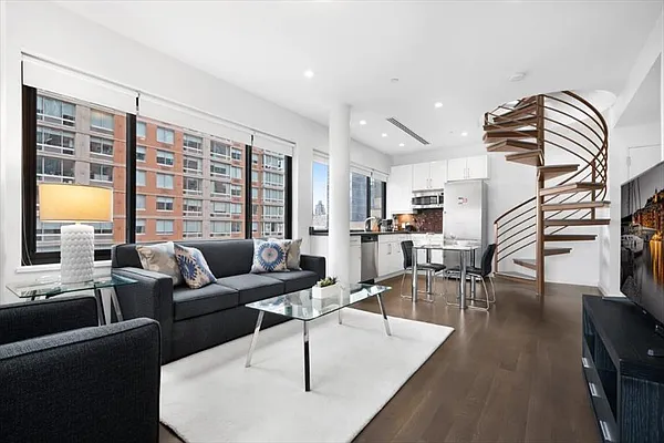 Rented by REAL New York | media 20