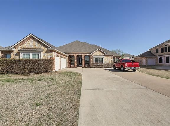 2nd image of 1307 Shadow Hills Dr