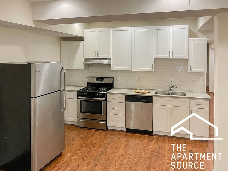 1826 W Leland Ave #1 — Photo 1