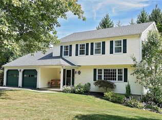 15 Weather Vane Hl, Monroe, CT 06468