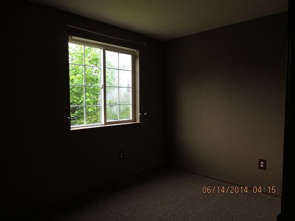 5th image of 600 Williams Ct W