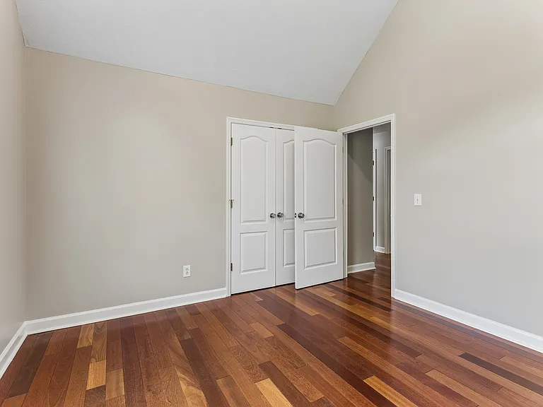 131 Savannah Ridge Dr — Photo 24