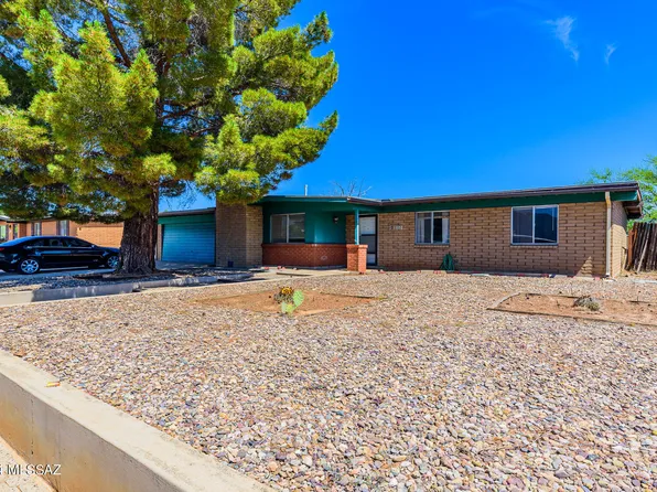 2253 Santa Teresa Dr, Sierra Vista, AZ 85635