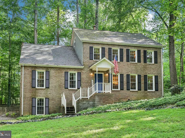 7410 Terranova Dr, Warrenton, VA 20187