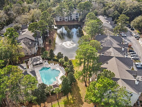 3rd image of 380 Marshland Rd APT J14