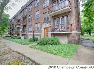 307 N Prairie St APT 2, Champaign, IL 61820