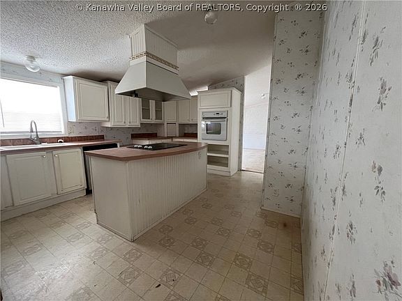 5th image of 1146 Sunset Ln