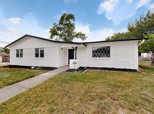 1974 Shelman Trl, Fort Worth, TX 76112