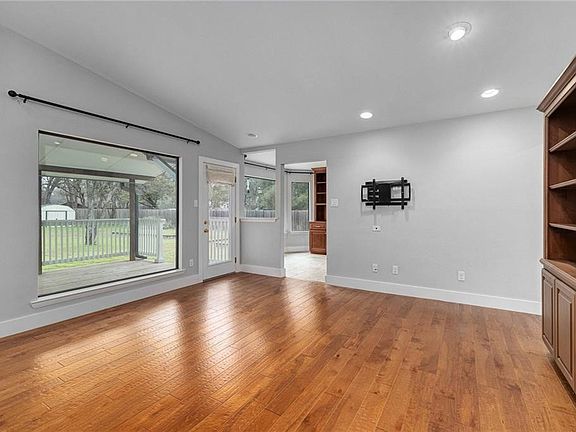 3rd image of 12506 Crystal Creek Dr