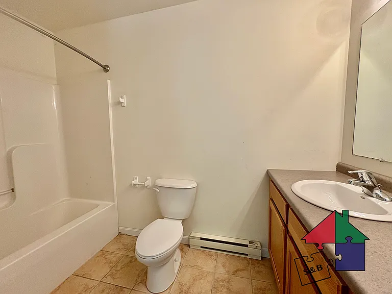 33 Green St #107 — Photo 24