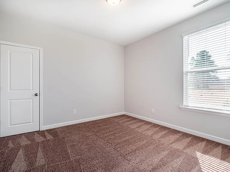 179 Castle Pond Way — Photo 46