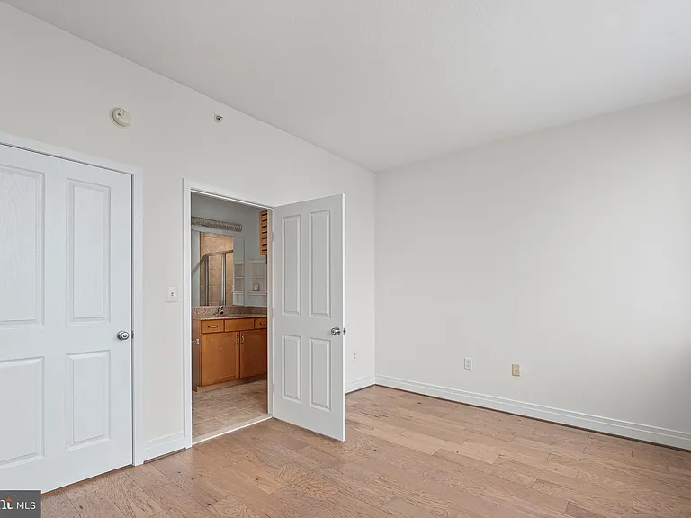 414 Water St #2903 — Photo 21