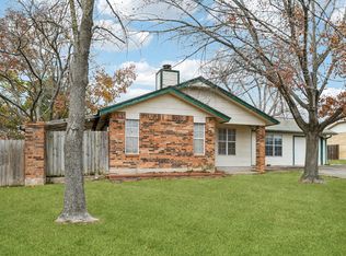 102 Stubblefield Dr, Elgin, TX 78621