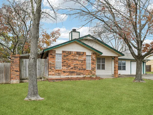 102 Stubblefield Dr, Elgin, TX 78621