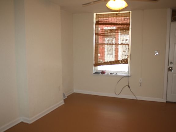 3rd image of 2752 N Darien St