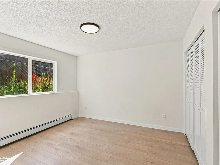 6500 E 10th Ave #1 — Photo 28