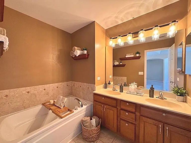 2266 Pembridge Dr — Photo 10
