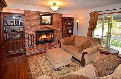 FAMILY ROOM WITH WALK OUT ACCESS