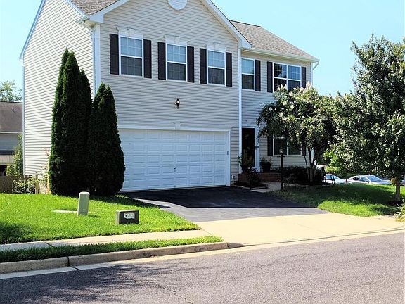 2nd image of 1905 Meadow Lark Dr