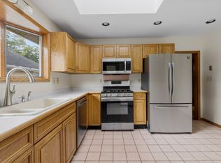 27 Murray Hill Rd, Cambridge, MA 02140