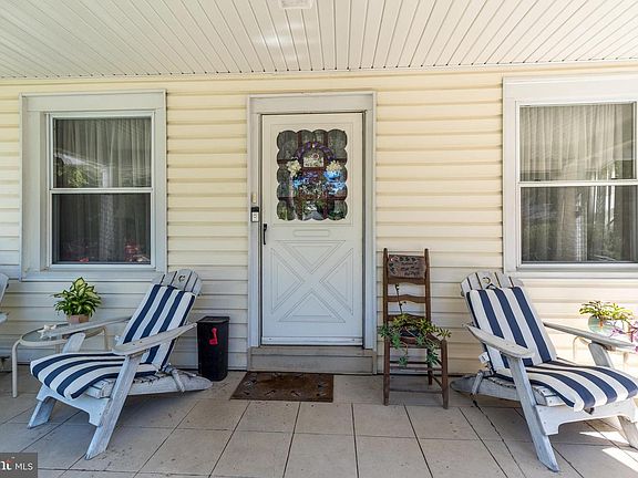 2nd image of 2231 Oakdale Ave