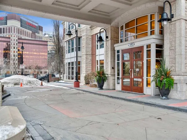 690 S Princeton Way SW #804, Calgary, AB T2P 5J9