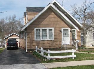 821 Hinman St, Aurora, IL 60505