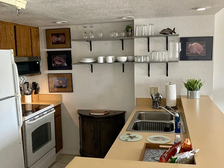 3170 Matecumbe Key Rd #117 — Photo 4