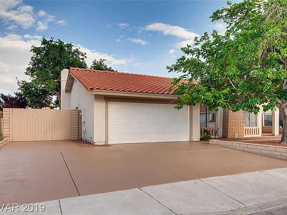 3rd image of 1417 Lucaccini Ln