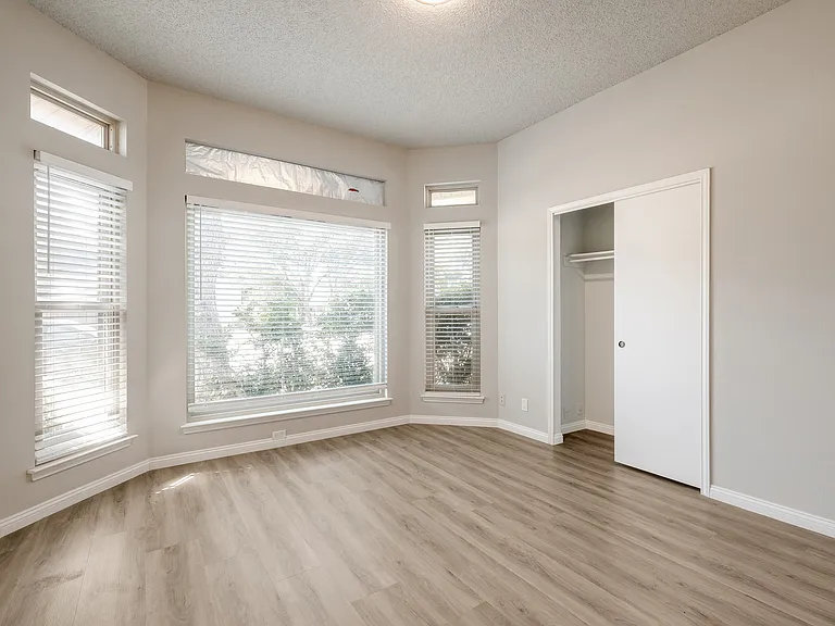 14118 George Rd — Photo 6