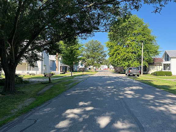 5th image of 410 North St