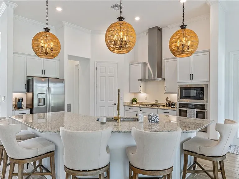 15977 Cranes Marsh Ct — Photo 9