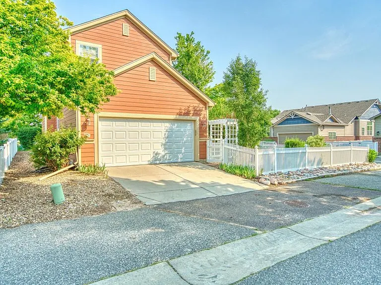 2370 Windmill Dr — Photo 28