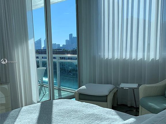 5th image of 3000 NE 188th St APT 505
