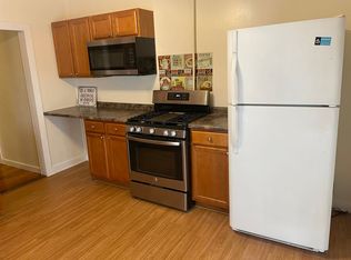 214 High St APT 3, Fall River, MA 02720
