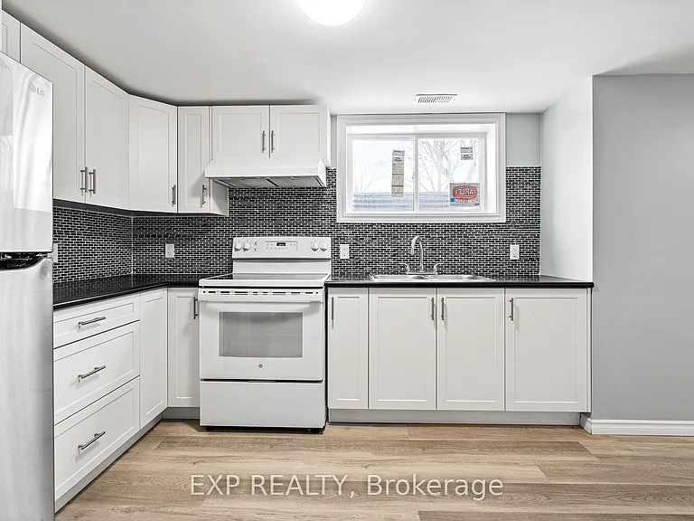 92 Margery Ave — Photo 9
