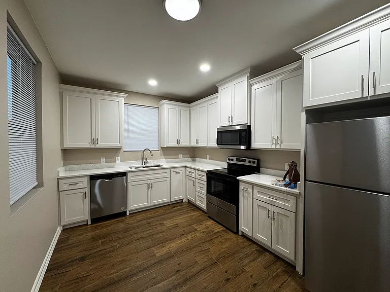 2202 N 7th St — Photo 17