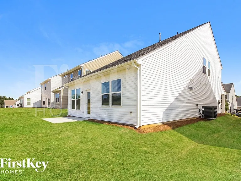 612 Goldburn Way — Photo 14
