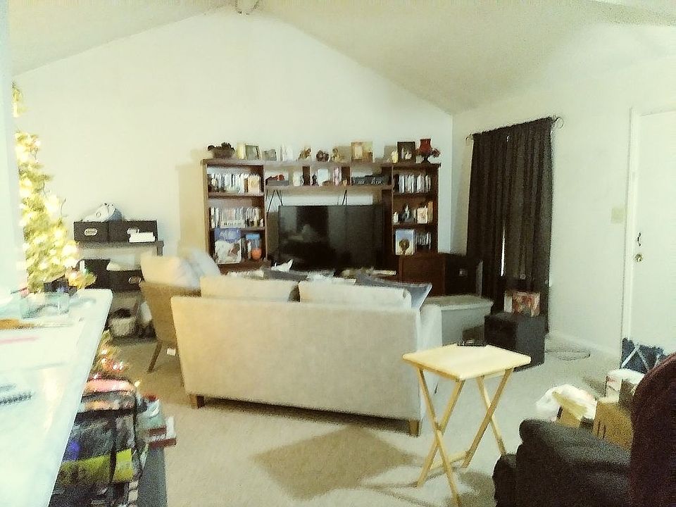 2nd image of 2749 Whitewater Ct