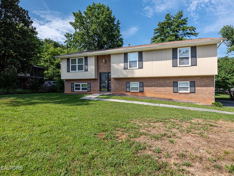 1st image of 2423 Southview Dr