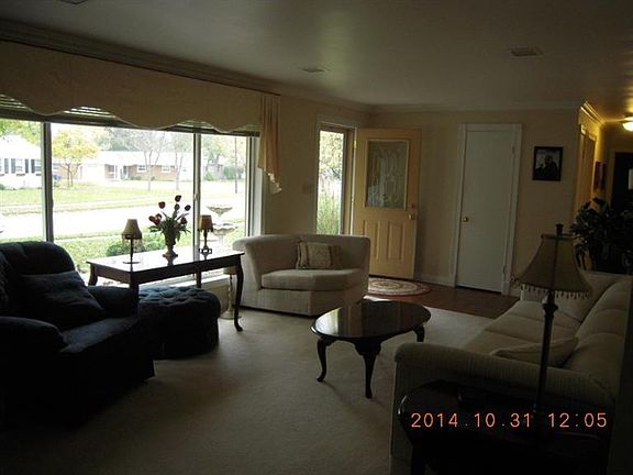 3rd image of 5258 Dee Alva Dr