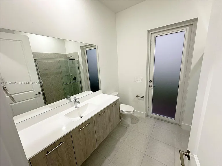 12209 SW 43rd St — Photo 11