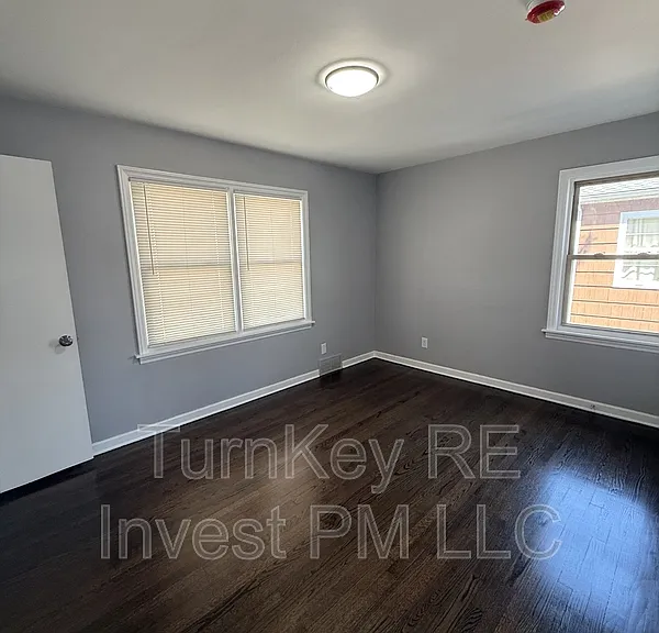 18343 Oakwood Ave #1 — Photo 15