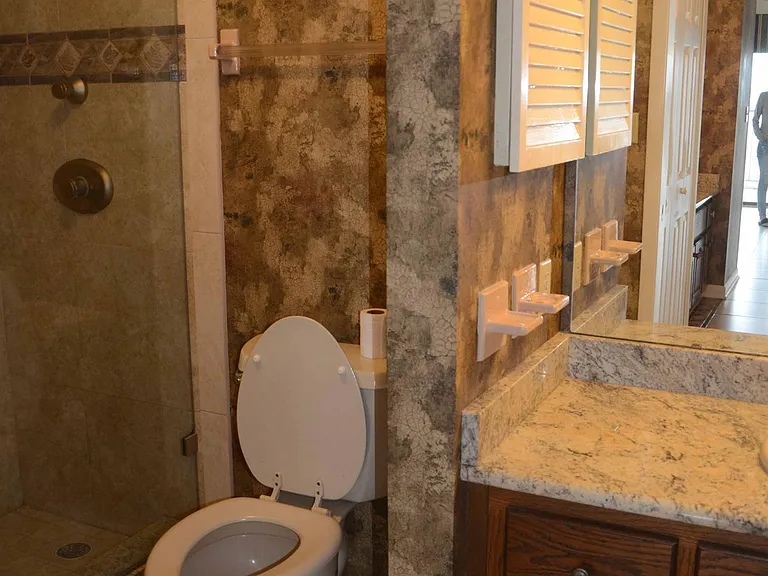 2280 Shepard St #406 — Photo 10
