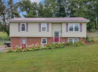 25352 Wexmouth Dr, Abingdon, VA 24211