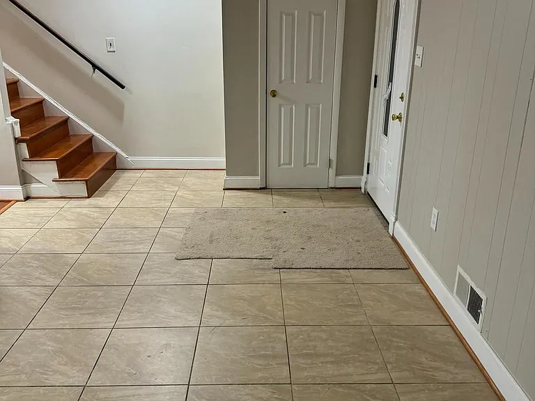 2902 Buell Ct — Photo 2