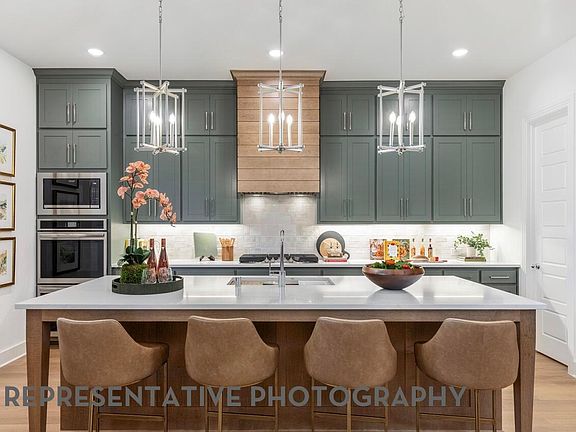 2nd image of 31606 Blossom Ln