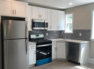 14 Riverside Dr #N-2, Clark, NJ 07066